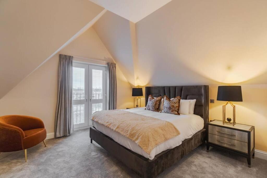 温莎Luxury Penthouse - Castle Views - 2 Bed & Parking公寓 外观 照片