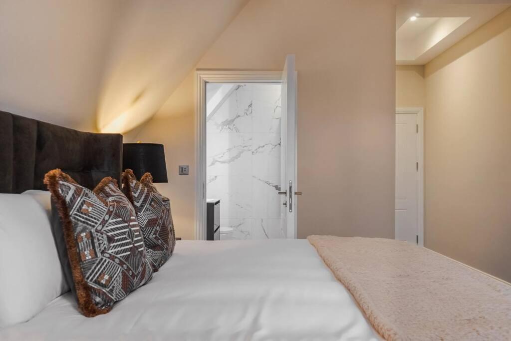 温莎Luxury Penthouse - Castle Views - 2 Bed & Parking公寓 外观 照片